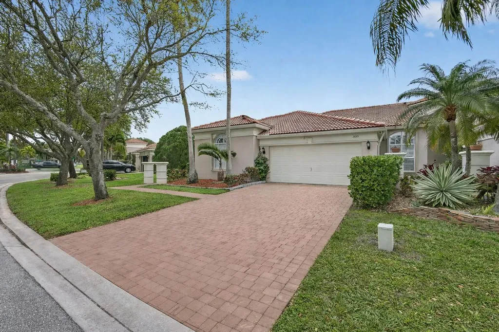 2675 Pyes Harbour West Palm Beach FL 33411