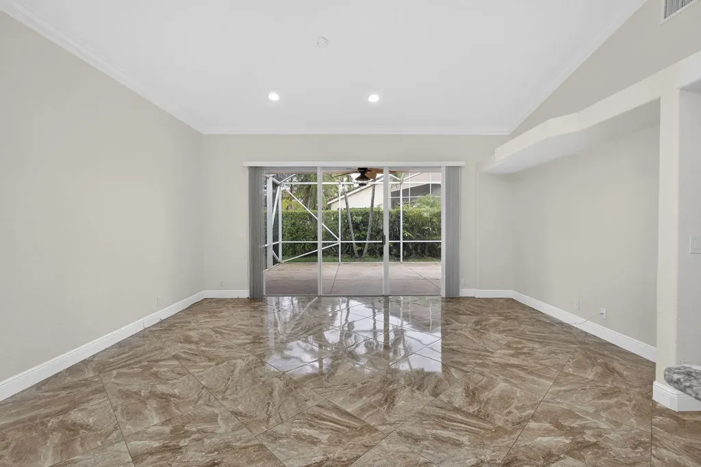 2675 Pyes Harbour West Palm Beach FL 33411