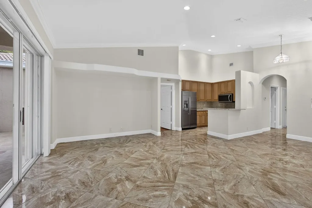 2675 Pyes Harbour West Palm Beach FL 33411