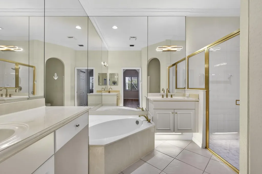 2675 Pyes Harbour West Palm Beach FL 33411