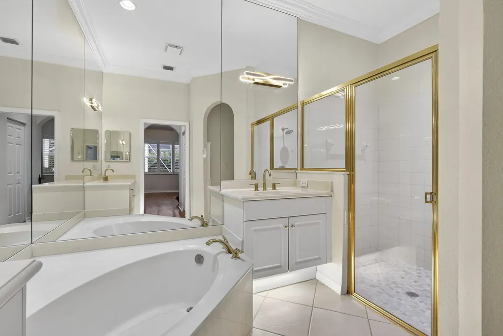 2675 Pyes Harbour West Palm Beach FL 33411