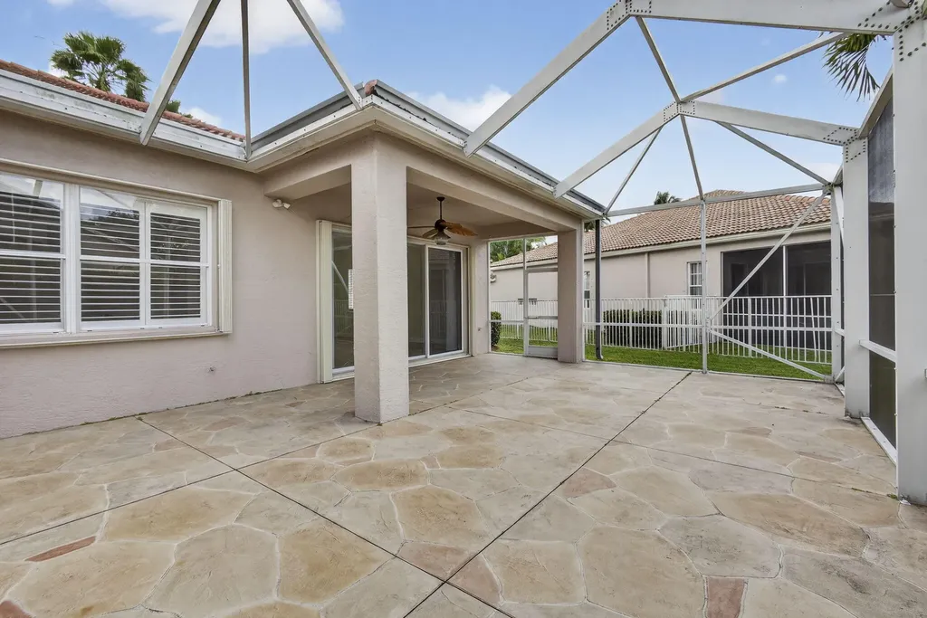 2675 Pyes Harbour West Palm Beach FL 33411
