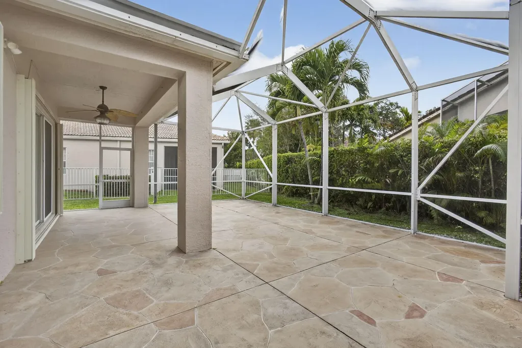 2675 Pyes Harbour West Palm Beach FL 33411