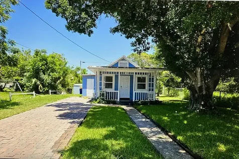 1706 N 15th Street Fort Pierce FL 34950