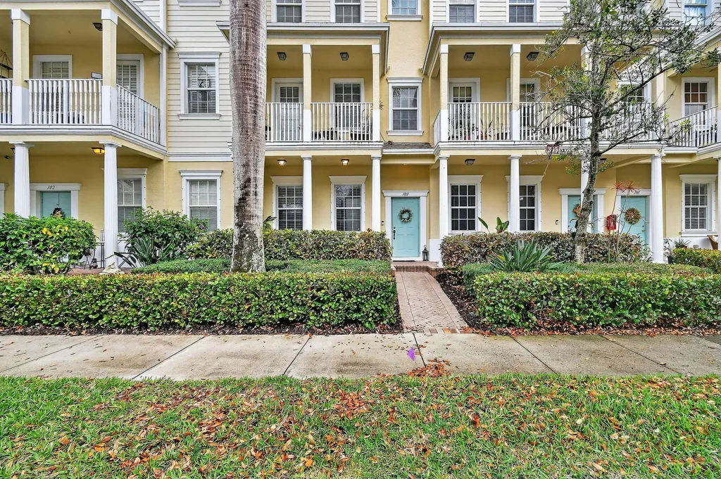 355 E Thatch Palm Circle Jupiter FL 33458
