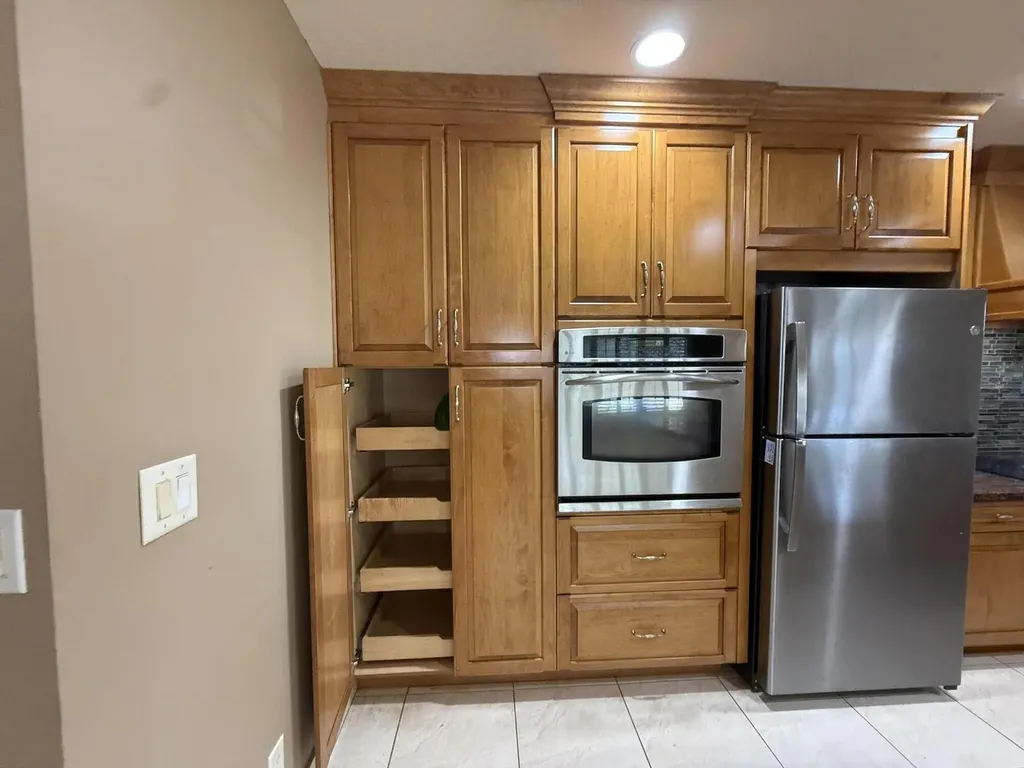 220 Country Lane Boynton Beach FL 33435