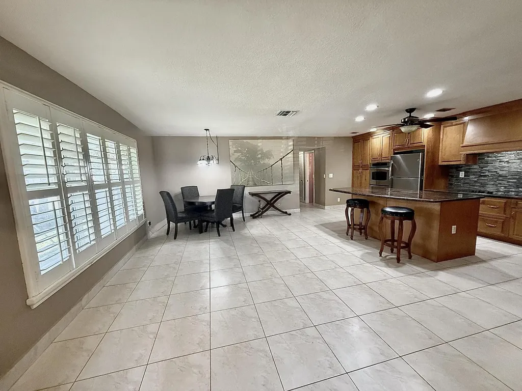 220 Country Lane Boynton Beach FL 33435