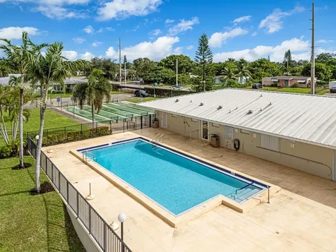 220 Country Lane Boynton Beach FL 33435