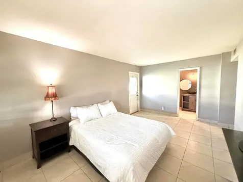 220 Country Lane Boynton Beach FL 33435