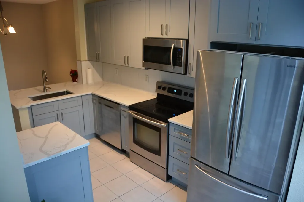 4030 NW 90th Way Sunrise FL 33351