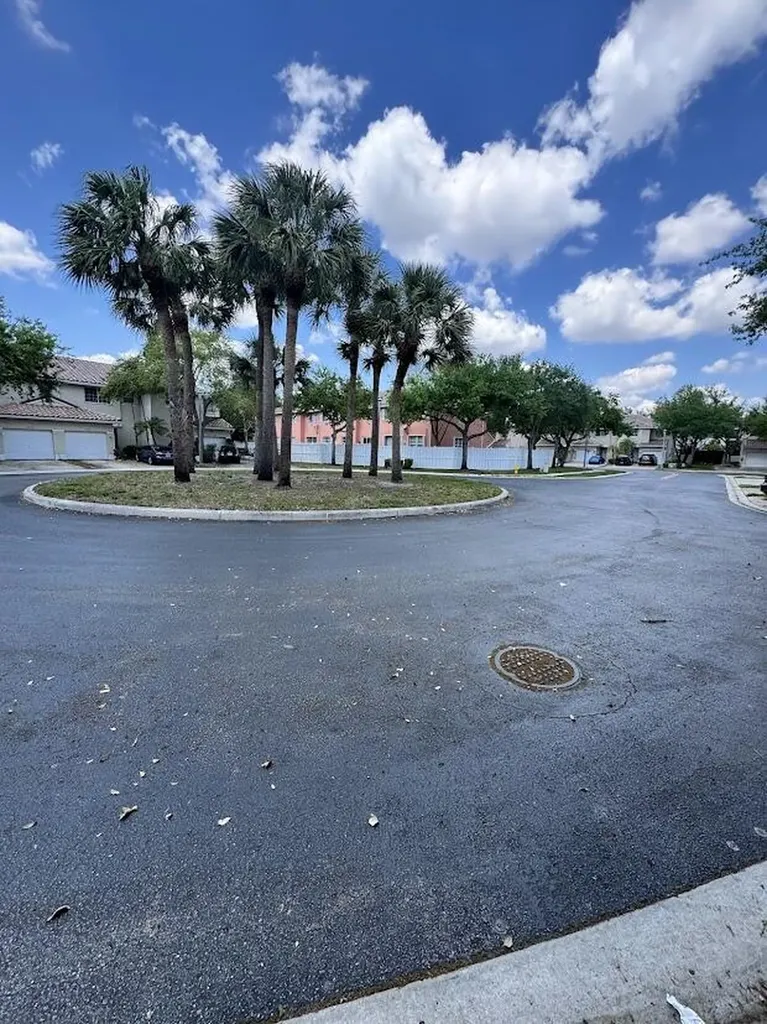 4030 NW 90th Way Sunrise FL 33351