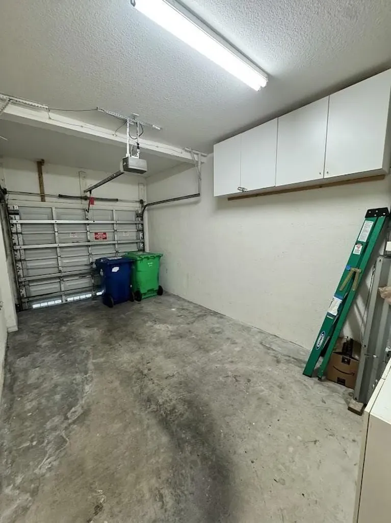 4030 NW 90th Way Sunrise FL 33351