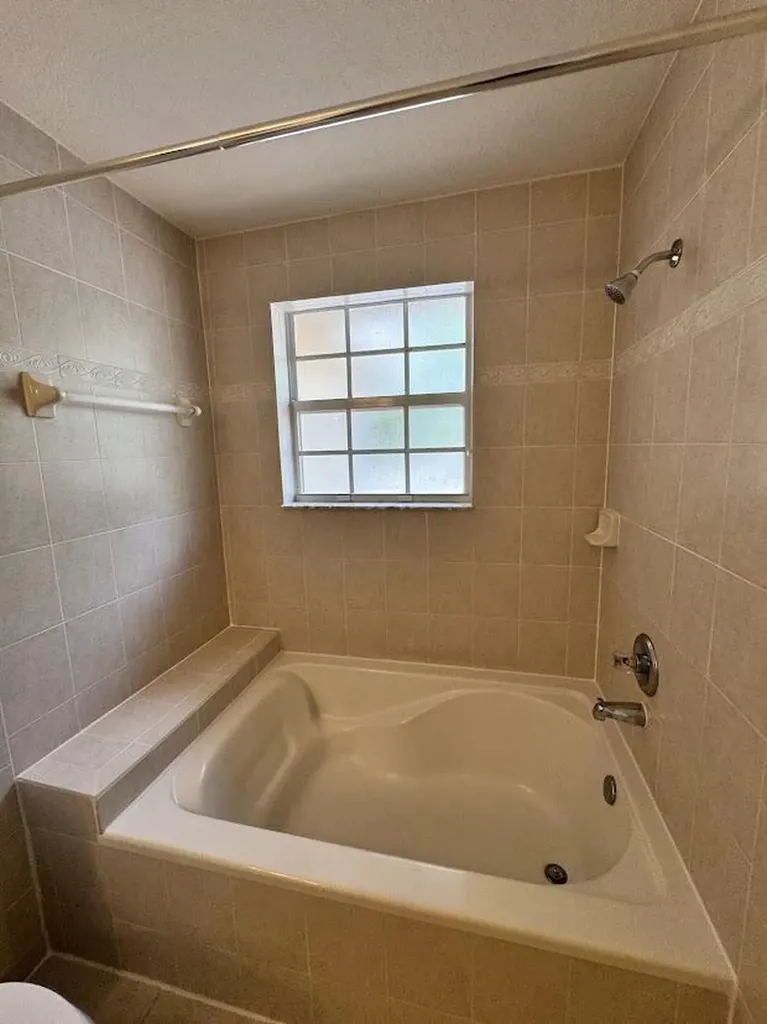 4030 NW 90th Way Sunrise FL 33351