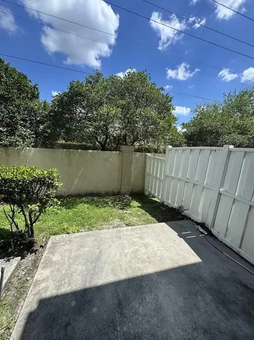 4030 NW 90th Way Sunrise FL 33351