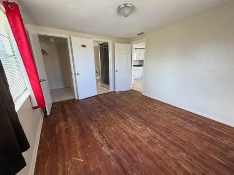 2250 NW 27th Street Oakland Park FL 33311