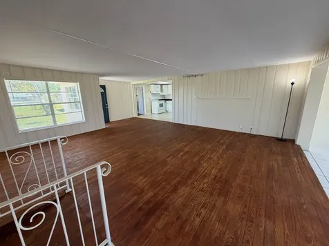 2250 NW 27th Street Oakland Park FL 33311