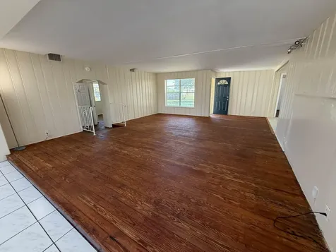2250 NW 27th Street Oakland Park FL 33311