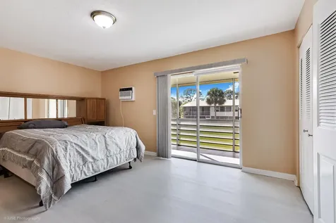 94 Hastings F West Palm Beach FL 33417