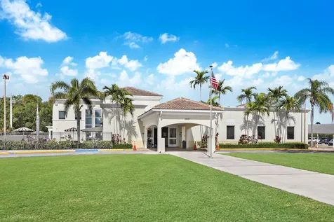 94 Hastings F West Palm Beach FL 33417