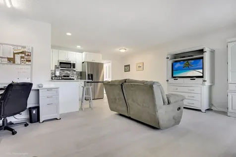 94 Hastings F West Palm Beach FL 33417