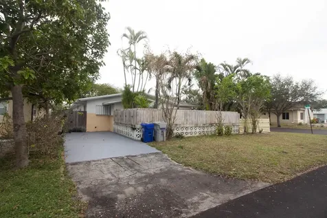 909 NE 12th Avenue Pompano Beach FL 33060