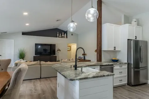 2118 SE Broward Terrace Port St Lucie FL 34952