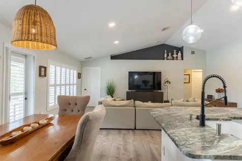 2118 SE Broward Terrace Port St Lucie FL 34952