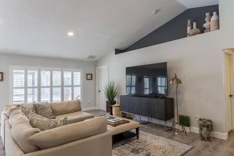 2118 SE Broward Terrace Port St Lucie FL 34952