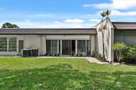 162 Lake Susan Lane West Palm Beach FL 33411