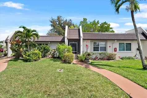 162 Lake Susan Lane West Palm Beach FL 33411
