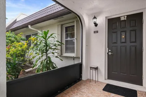 162 Lake Susan Lane West Palm Beach FL 33411
