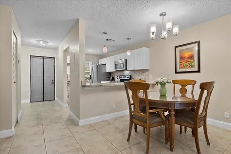 162 Lake Susan Lane West Palm Beach FL 33411