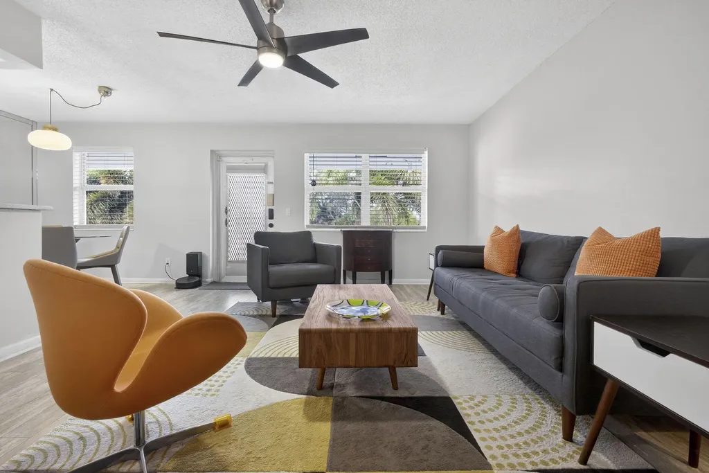 155 Windsor G West Palm Beach FL 33417