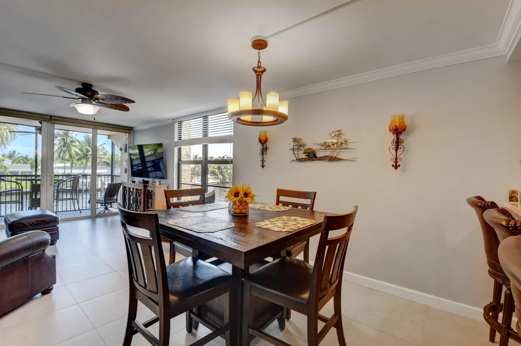 19 Royal Palm Way Boca Raton FL 33432