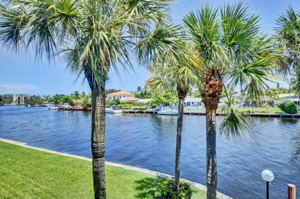19 Royal Palm Way Boca Raton FL 33432