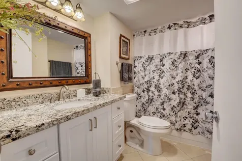 19 Royal Palm Way Boca Raton FL 33432