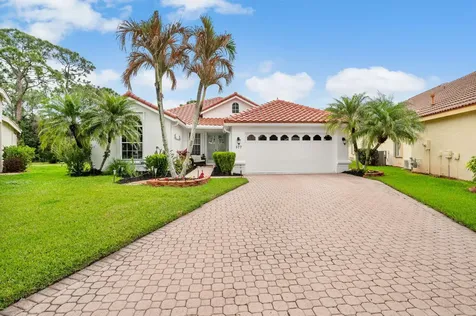577 SW Saint Kitts Cove Port St Lucie FL 34986