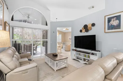 577 SW Saint Kitts Cove Port St Lucie FL 34986