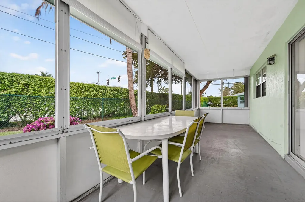 622 Hummingbird Lane Delray Beach FL 33445