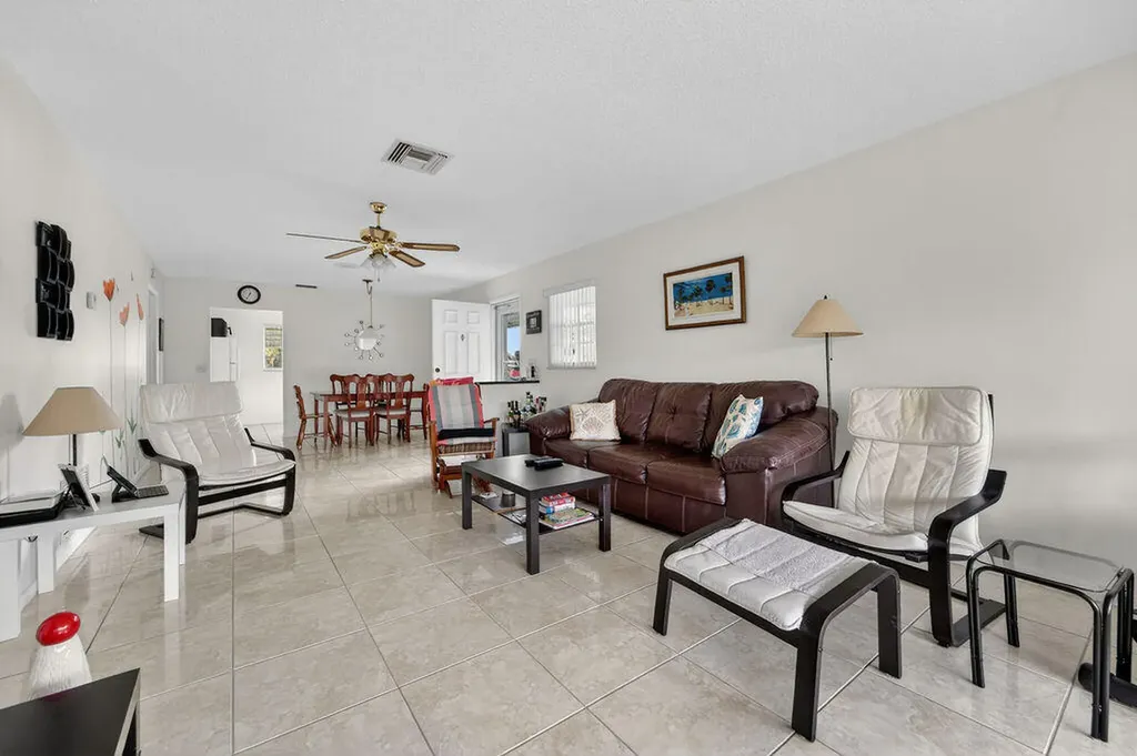 622 Hummingbird Lane Delray Beach FL 33445