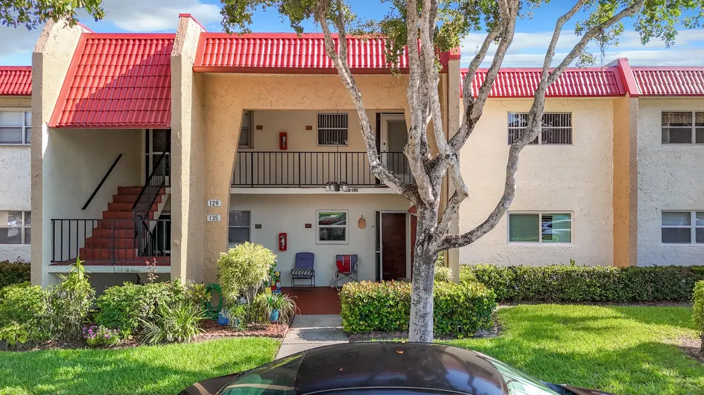 133 Lake Evelyn Drive West Palm Beach FL 33411