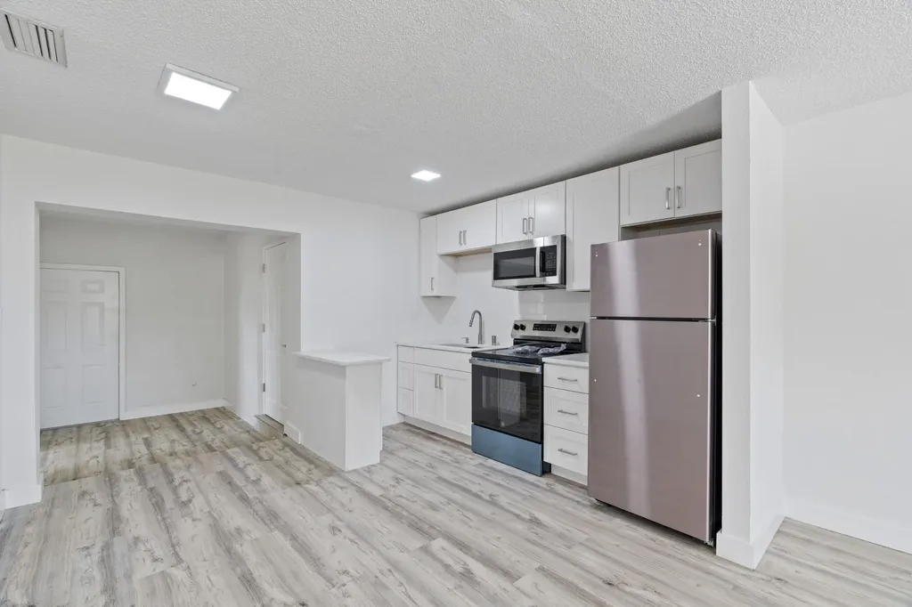 662 Granada Street Fort Pierce FL 34949