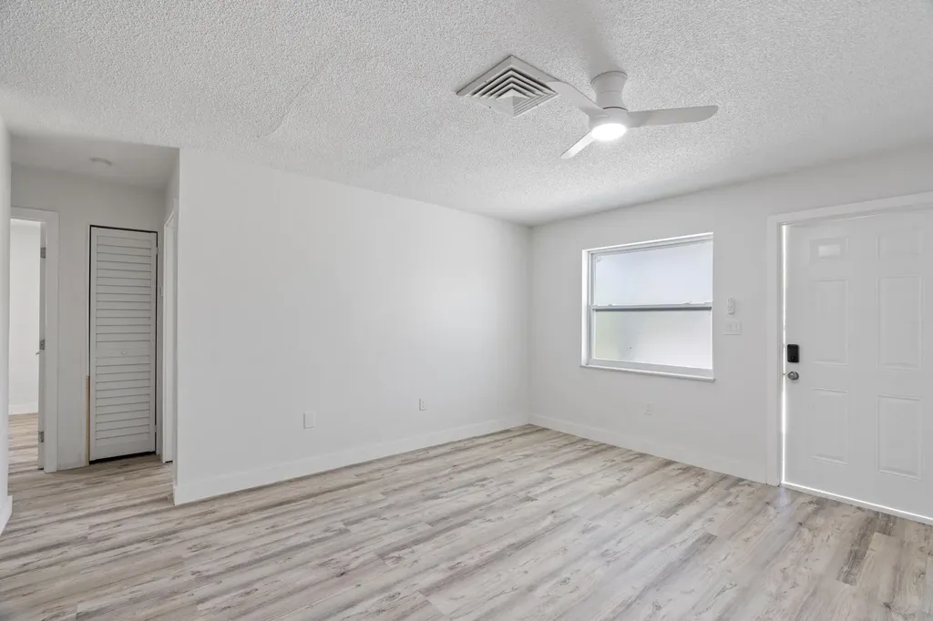 662 Granada Street Fort Pierce FL 34949