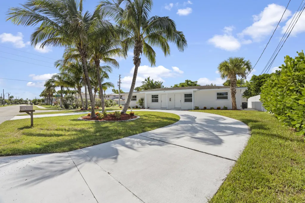 662 Granada Street Fort Pierce FL 34949