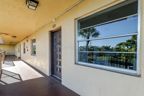 3121 NW 47th Terrace Lauderdale Lakes FL 33319