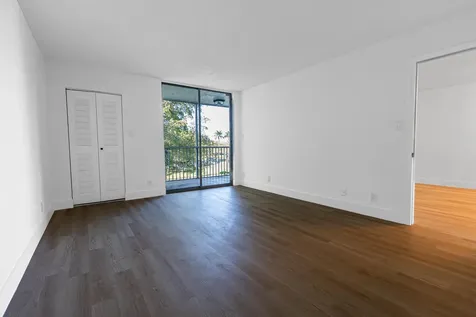 3121 NW 47th Terrace Lauderdale Lakes FL 33319