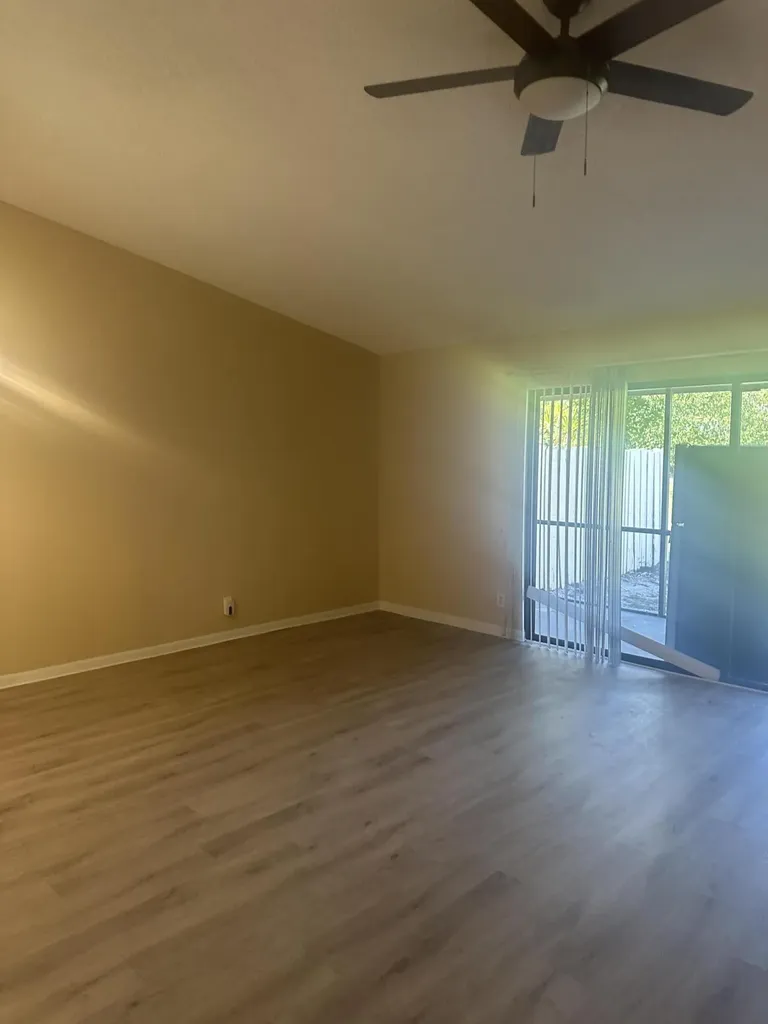 27 Kensington Lane Boynton Beach FL 33426