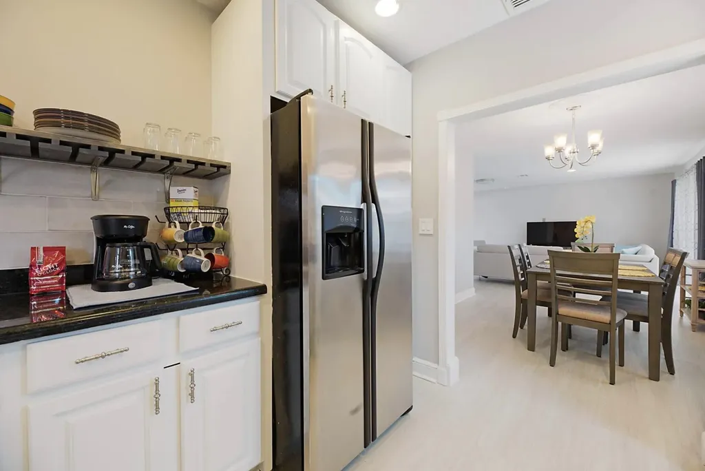 2740 SE 1st Court Pompano Beach FL 33062