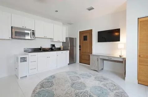 2740 SE 1st Court Pompano Beach FL 33062