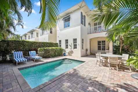1028 Bay Street Delray Beach FL 33483